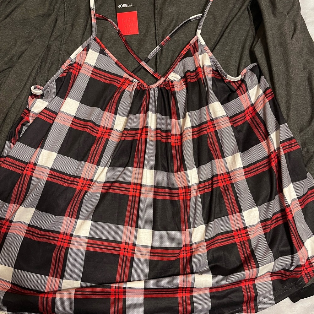 ROSEGAL NWT. Flared asymmetric 2 in 1 top.